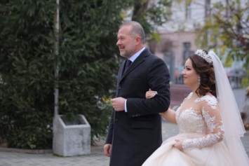 Народный депутат Виктор Балога выдал 19-летнюю дочь замуж (фото)
