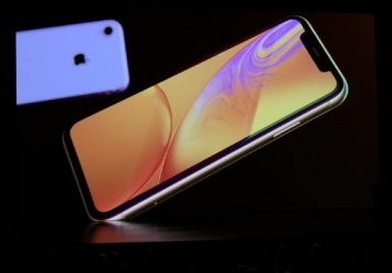 Все дело в прошивках: Скорость iPhone XR убила функциональность - эксперты