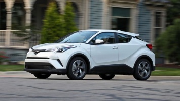 Toyota отзывает сотни кроссоверов C-HR по всей России