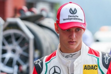 Шумахер подписал контракт на выступления в Формуле-2