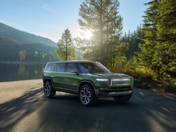 Rivian R1S - первый внедорожник "электрического" бренда