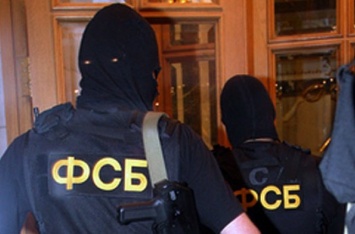 В Симферополе проводят обыск в доме активистки Украинского культурного центра