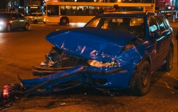 В Киеве на проеспекте Бандеры за час разбились четыре авто