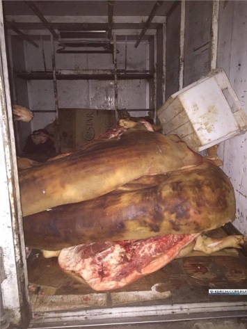 В Керчи извели 195 кг свинины