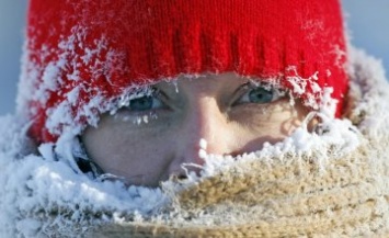 Медики предупреждают: получить переохлаждение и обморожение можно и без сильного мороза