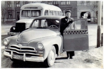 Какими такси в середине прошлого века были - уникальное фото