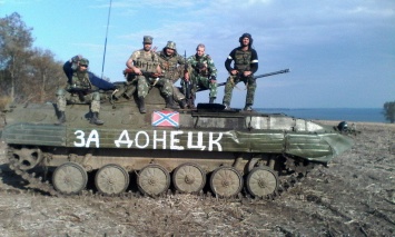 Сотни боевиков и десятки новой техники, - Тымчук сообщил об усилении врага на Донбассе