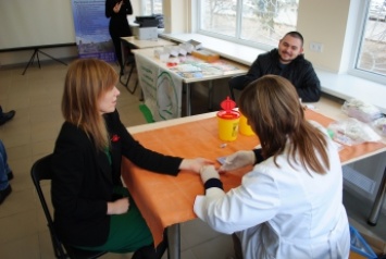 В Мелитополе можно получить средства контрацепции и провериться на ВИЧ (фото)