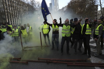 В Бельгии начался масштабный митинг против увеличения цены на топливо: задержаны уже 60 активистов