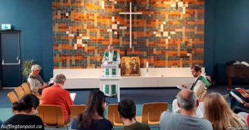 Церковь в Гааге ведет службу 30 дней без перерыва - чтобы спасти семью из Армении