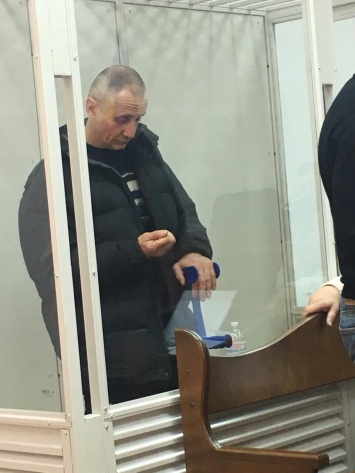 "СБУшники хотят его замордовать". Обвиняемого по делу о "спиртовом госперевороте" спешно переводят в тюрьму под Киевом