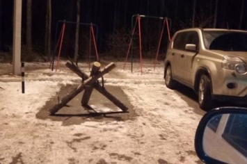 Борьба за парковку в Воронеже происходит с применением военного оборудования