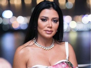 В Египте актрису обвинили в "подстрекательстве к разврату" за появление в откровенном платье