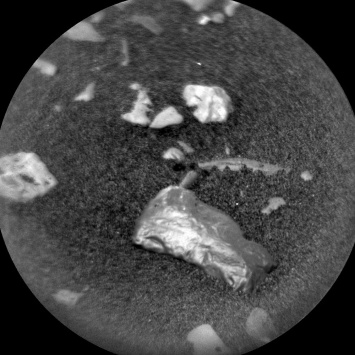 Ровер Curiosity приступил к изучению камня Little Colonsay