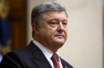 Порошенко: Из-за российской агрессии погибло 11 тысяч украинцев