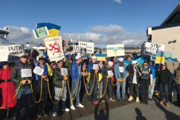 Украинцы в Сан-Франциско провели акцию в поддержку захваченных Россией моряков