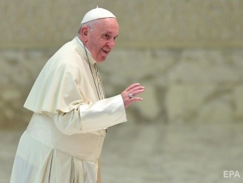 Папа римский заявил, что его беспокоит гомосексуализм среди священников