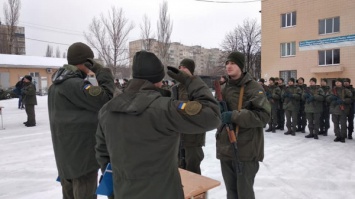 В Кривом Роге нацгвардейцы присягнули на верность Украине