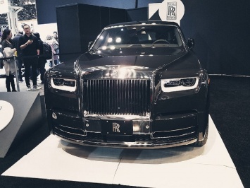 В США выставили на продажу роскошный внедорожник Rolls-Royce Cullinan