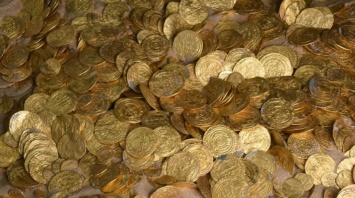 В Кейсарии нашли клад монет времен крестоносцев (Фото)