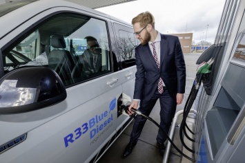Volkswagen испытывает новый биодизель R33 BlueDiesel