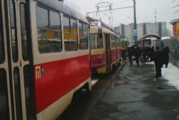 Сегодня в Киеве желающих ехать в трамвае травили газом