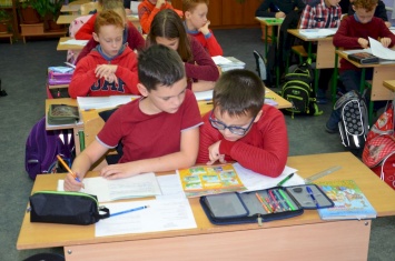 Жизненные уроки: с начала учебного года ДТЭК Днепровские электросети провели 569 занятий по электробезопасности для школьников